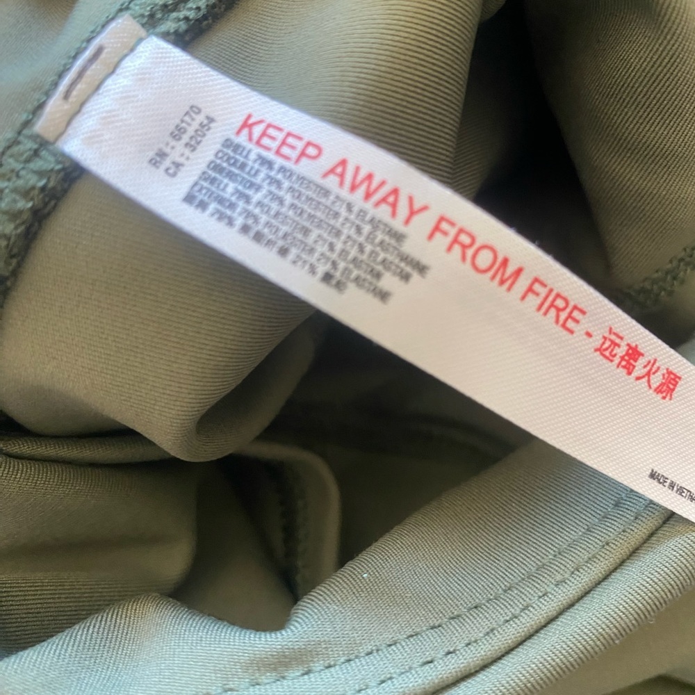 FREE PEOPLE MOVEMENT leggings! NEW💪🏼 Thea leggings have LOTS of pockets!!!!! - Picture 8 of 11
